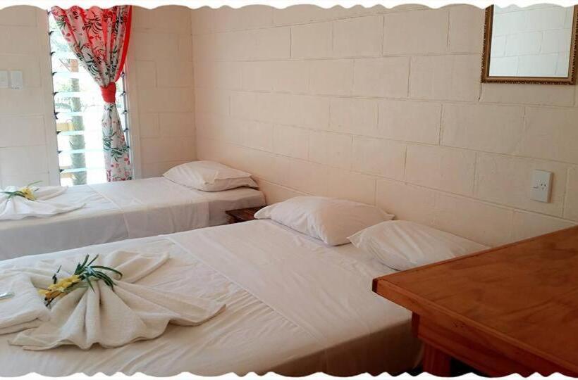 Habitació Estàndard Bany Compartit, Transit Motel