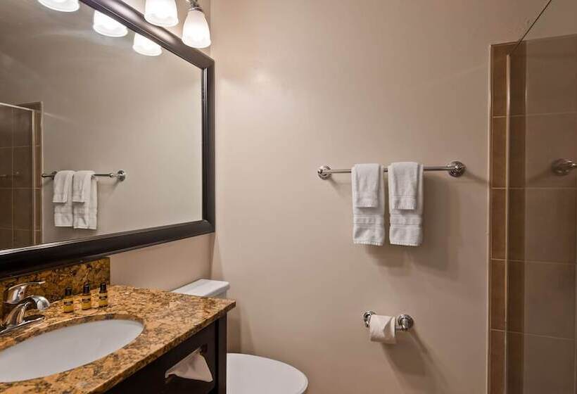 ２ダブルベッドのスタンダードルーム, Best Western Plus Coastline Inn