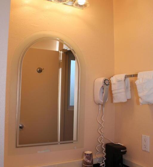 חדר סטנדרט, Budget Inn