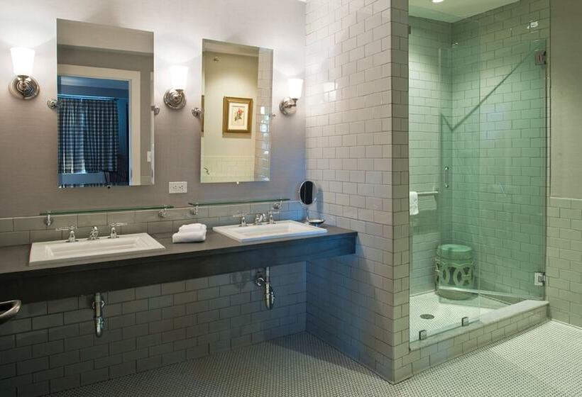 キングサイズベッドのスイートルーム, Colgate Inn