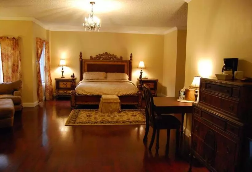 キングサイズベッドのスイートルーム, Colts Neck Inn