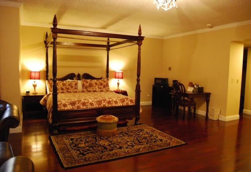 جناح سرير كينج, Colts Neck Inn