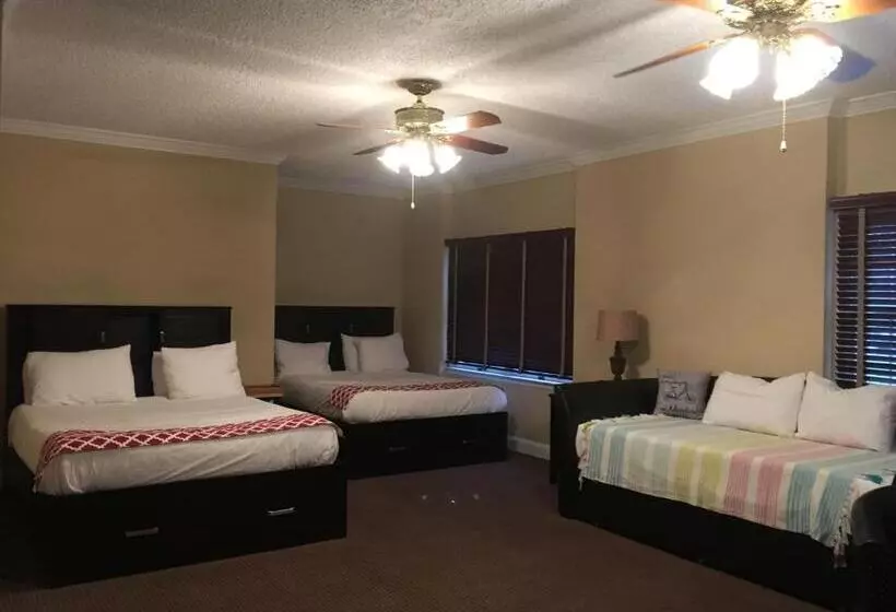 ファミリールーム, Colts Neck Inn