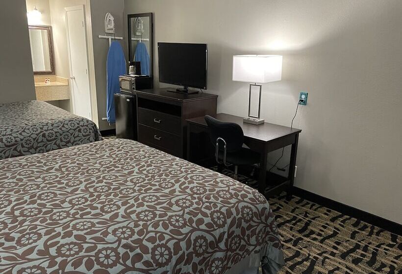 غرفه قياسيه سريرين مزدوجين, Days Inn & Suites By Wyndham Collierville Germantown Area
