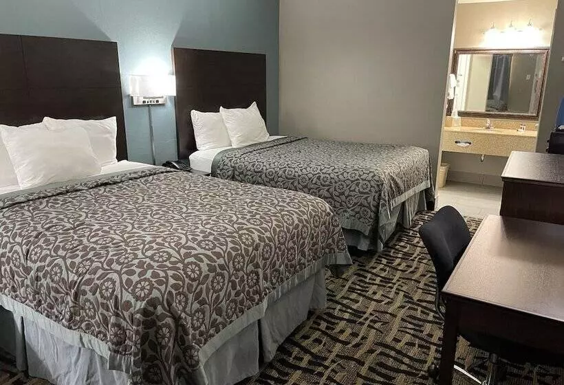 ２ダブルベッドのスタンダードルーム, Days Inn & Suites By Wyndham Collierville Germantown Area