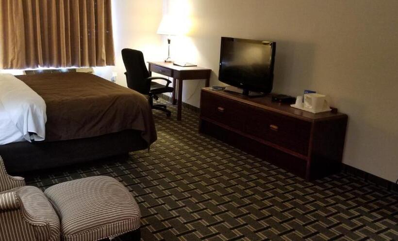 キングサイズベッドのスイートルーム, Fairbridge Inn & Suites Batavia  Darien Amusement Park