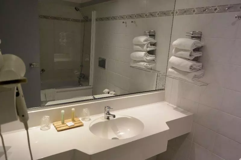 キングサイズベッドのスタンダードルーム, Holiday Inn Express Anaheim West By Ihg