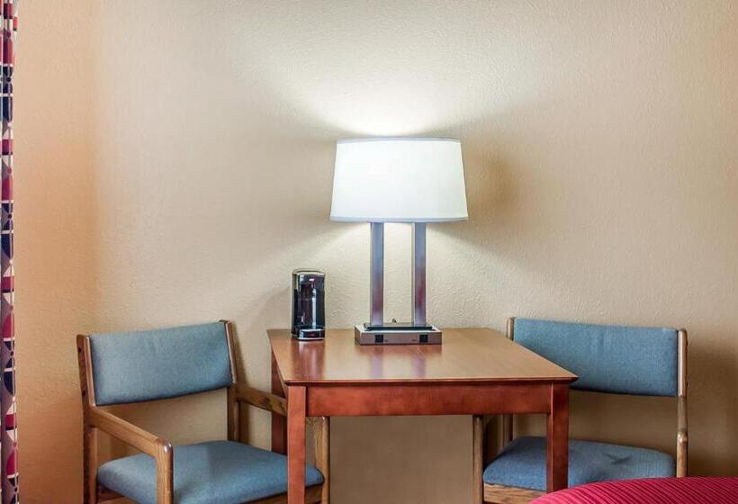 חדר סטנדרט, Quality Inn Manitowoc