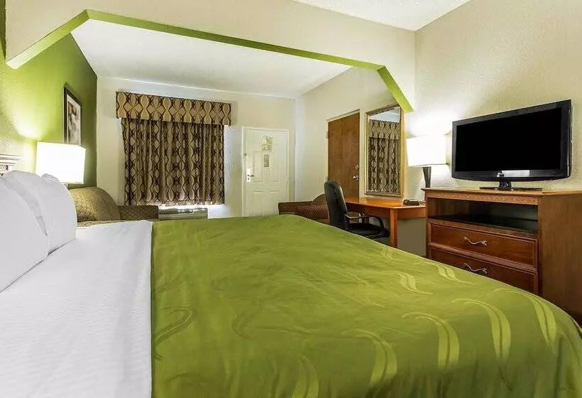 スイート, Quality Inn & Suites
