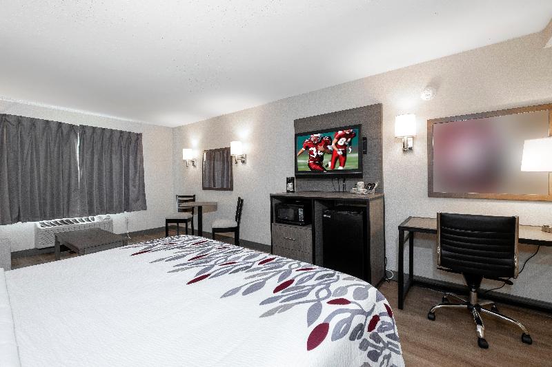 جناح سرير كينج, Red Roof Inn Clifton Park