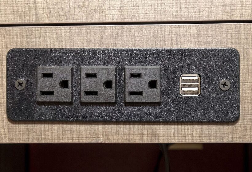 غرفة ديلوكس لذوى الاحتياجات الخاصة, Red Roof Inn Clifton Park