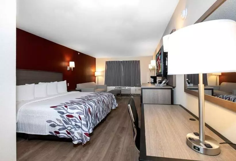 キングサイズベッドのスイートルーム, Red Roof Inn Clifton Park