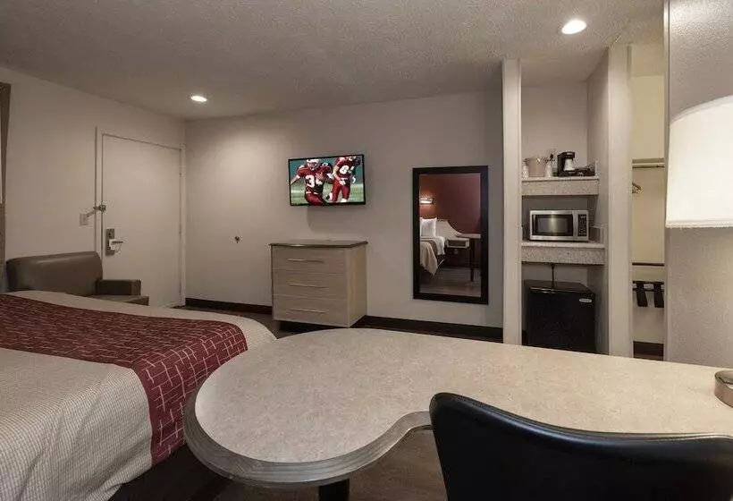 スイート, Red Roof Inn Indianapolis  Greenwood