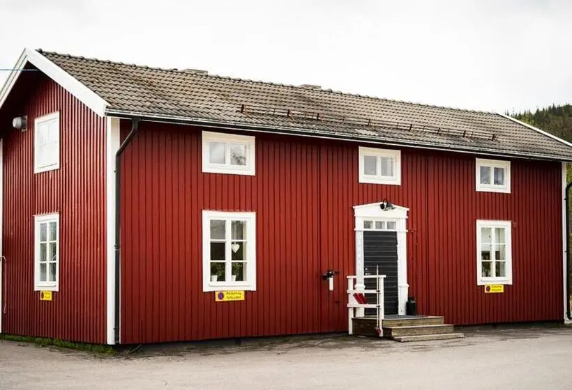 バス共有のスタンダードルーム, Marsfjäll Mountain Lodge Vandrarhem I Saxnäs