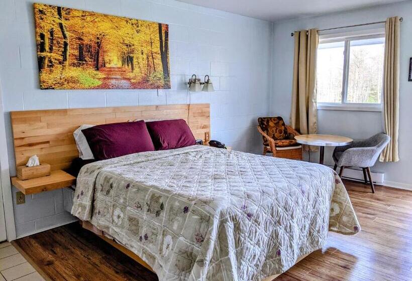 غرفة ديلوكس, Jacques Cartier Motel