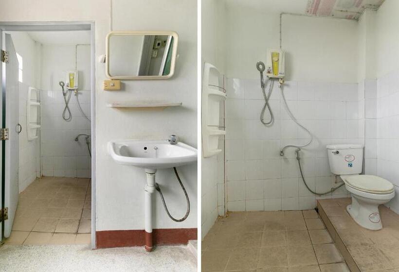 디럭스 트리플 룸, Raknatee Countryhome Resort