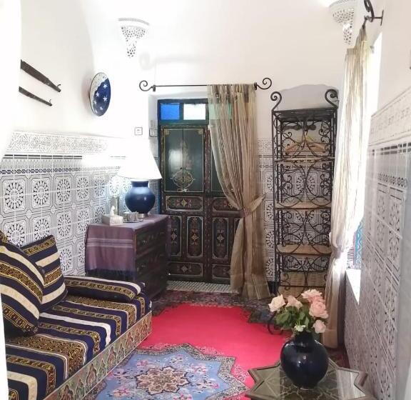 اتاق استاندارد با چشمانداز باغ, Riad Redous