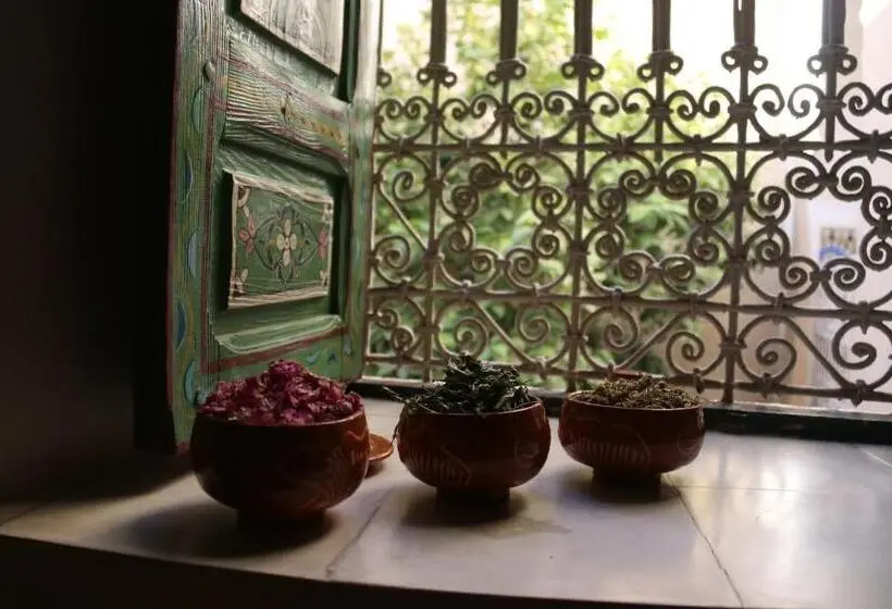 اتاق استاندارد اینتریور, Riad Redous