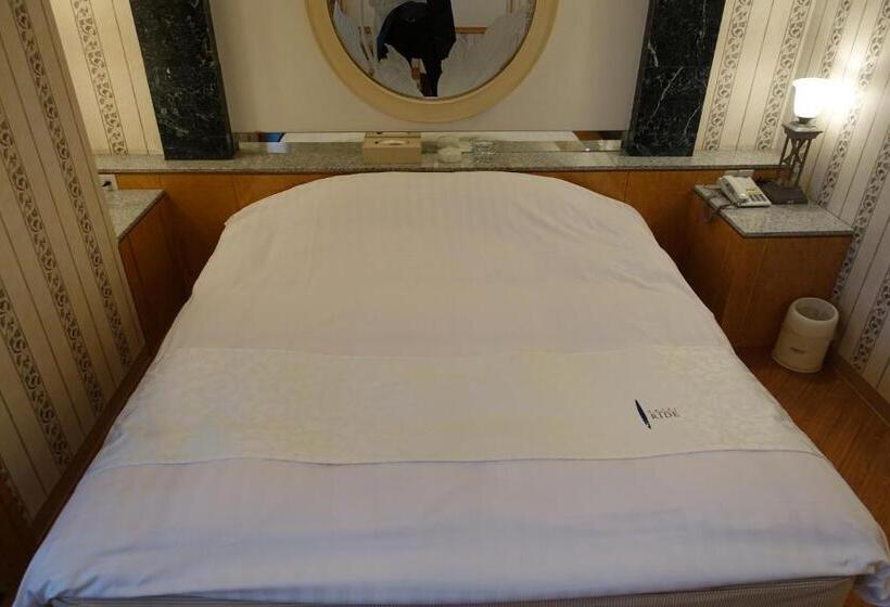 Economy Kamer, ホテル リッド 男塾ホテルグループ