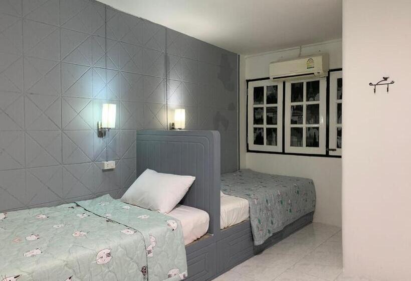 Номер Стандарт, At Night