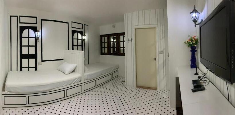 Номер Стандарт, At Night