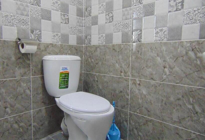 اتاق استاندارد چهار تخته, Julia Akhaltsikhe