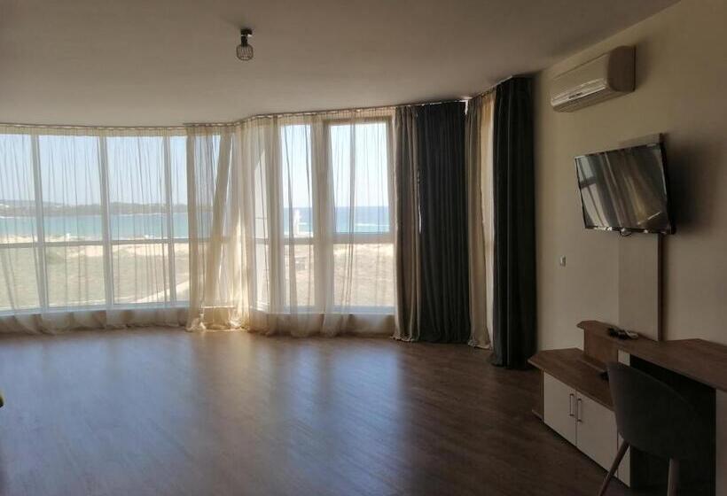 Апартаменты 2 Спальни, Allure Beach Resort Apart