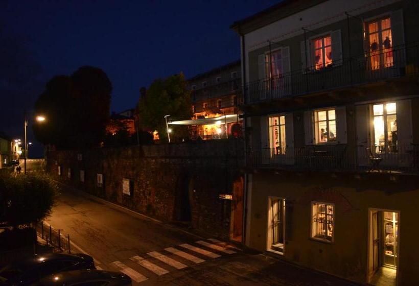 شقة غرفة واحدة, Altezza