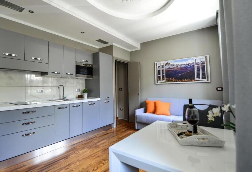 شقة غرفة واحدة, Altezza