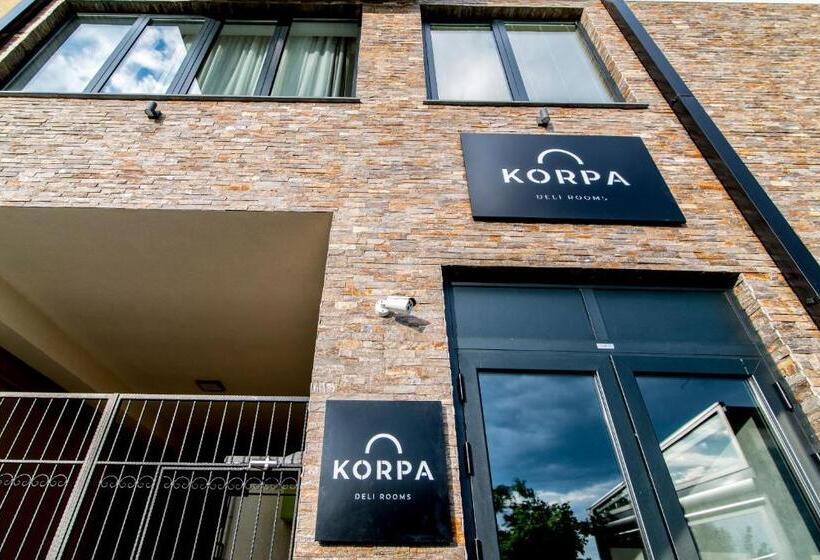 اتاق لوکس, Korpa Deli Rooms