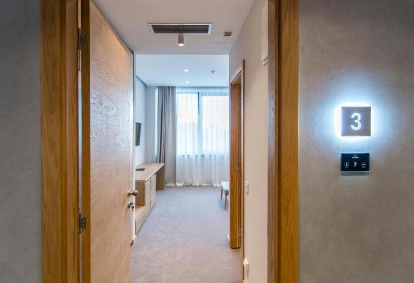 اتاق لوکس, Korpa Deli Rooms