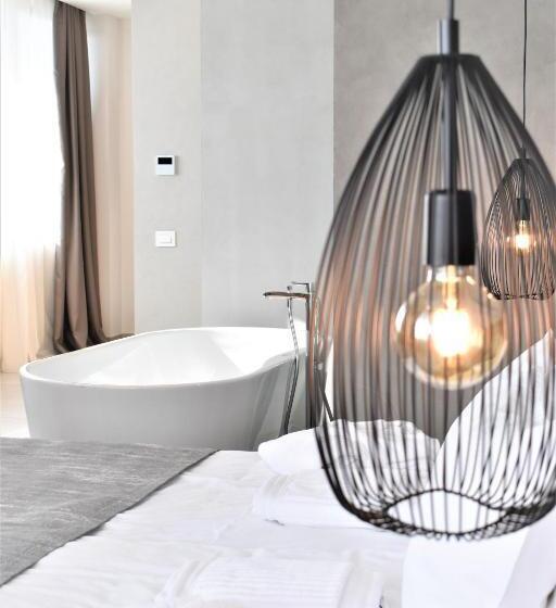 سوییت لوکس, Korpa Deli Rooms