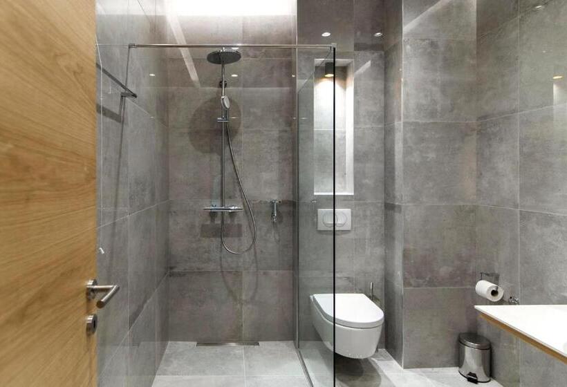 سوئیت با وان آب گرم, Korpa Deli Rooms