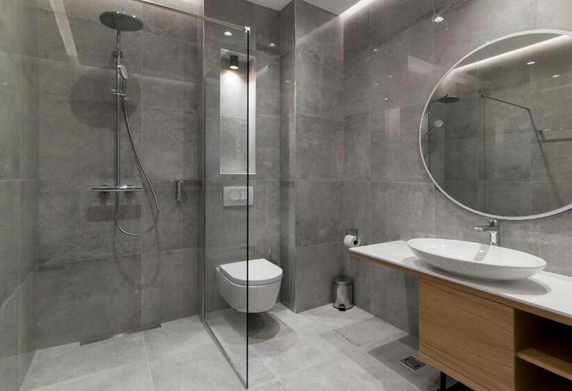 اتاق لوکس, Korpa Deli Rooms