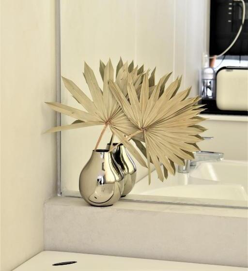 سوئیت با وان آب گرم, Korpa Deli Rooms