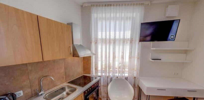 شقة غرفة واحدة, Alpina Home