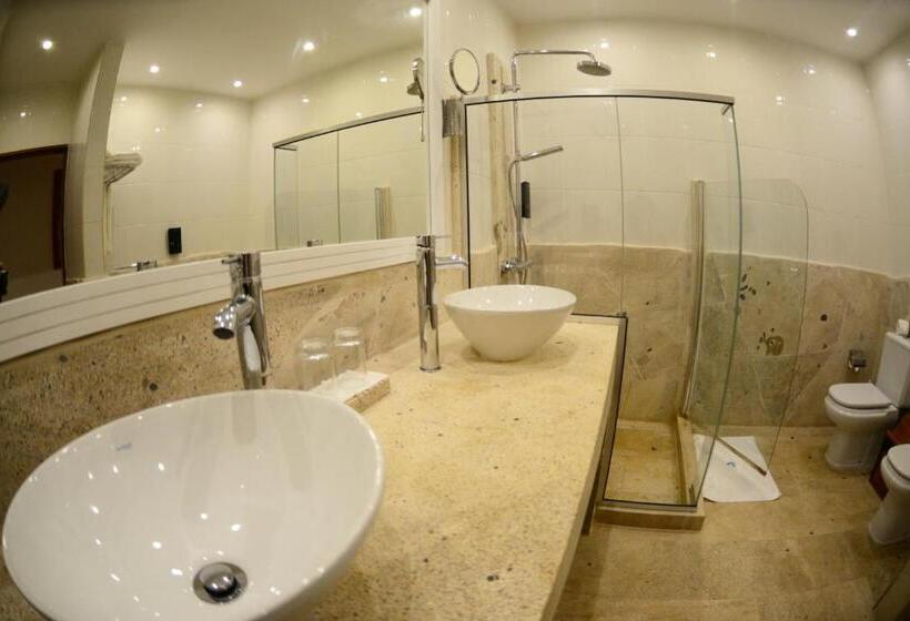 سوییت با چشمانداز دریا, Odjo D Agua