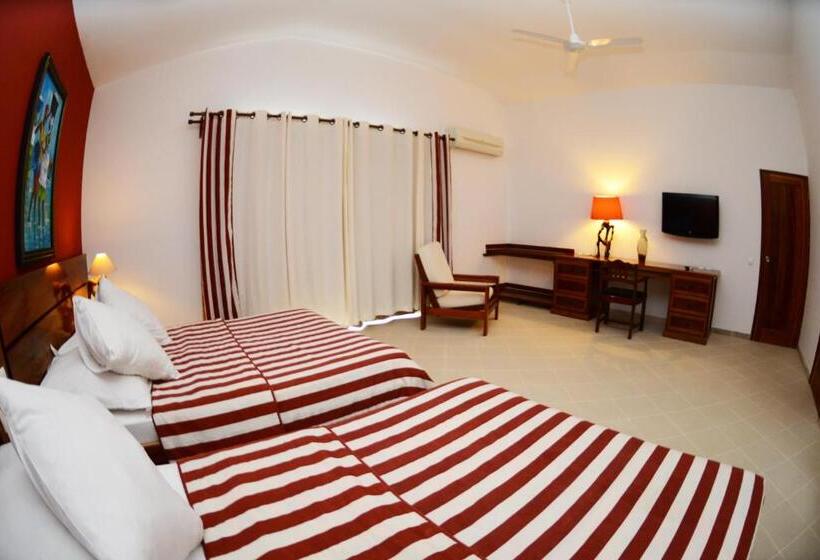 سوییت با چشمانداز دریا, Odjo D Agua