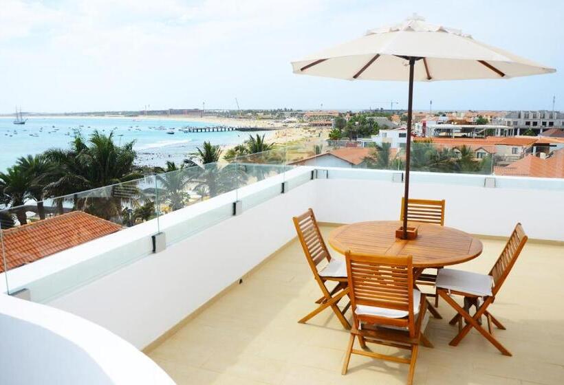 سوییت با چشمانداز دریا, Odjo D Agua