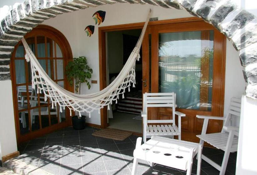 سوییت جونیور, Odjo D Agua