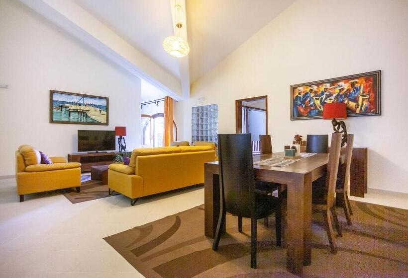 سوییت سوپریور, Odjo D Agua