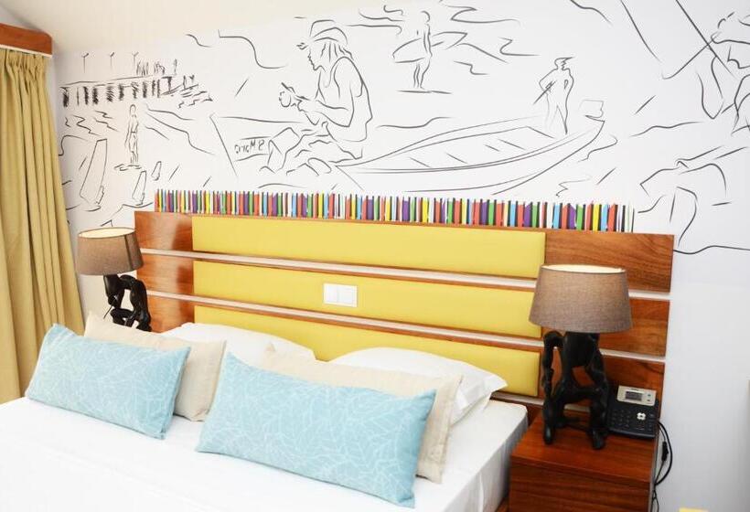 سوییت با چشمانداز دریا, Odjo D Agua