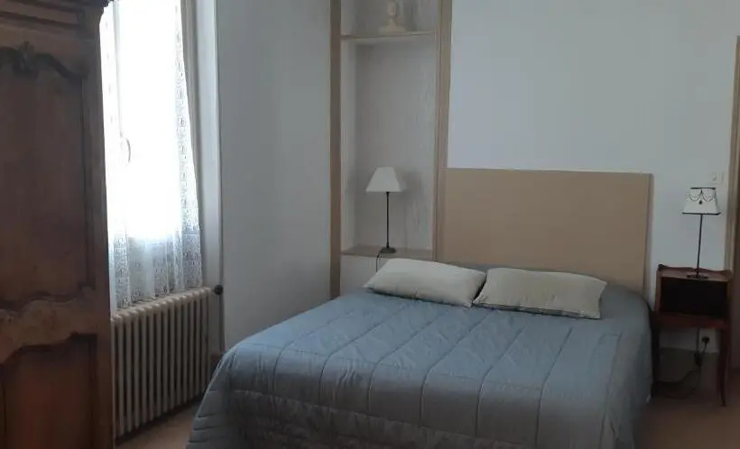 スタンダードトリプルルーム, Logis Hôtel Le Cor D Argent