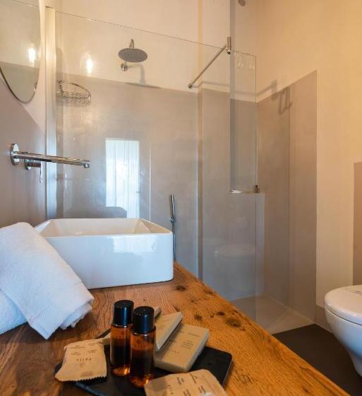 اتاق لوکس چهار تخته, Podere Maremma Spa & Ristorante