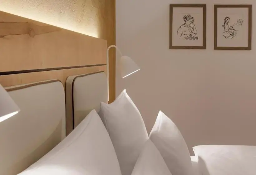 スイート, Walhalla Hotel Regensburg Hoeferer 4 Sterne Superior