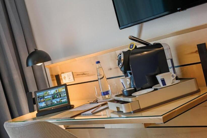Номер Deluxe, Walhalla Hotel Regensburg Hoeferer 4 Sterne Superior
