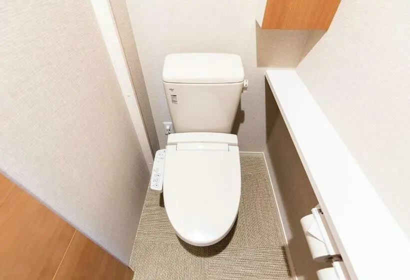 ファミリールーム, Yenns Marina Inn Mercy