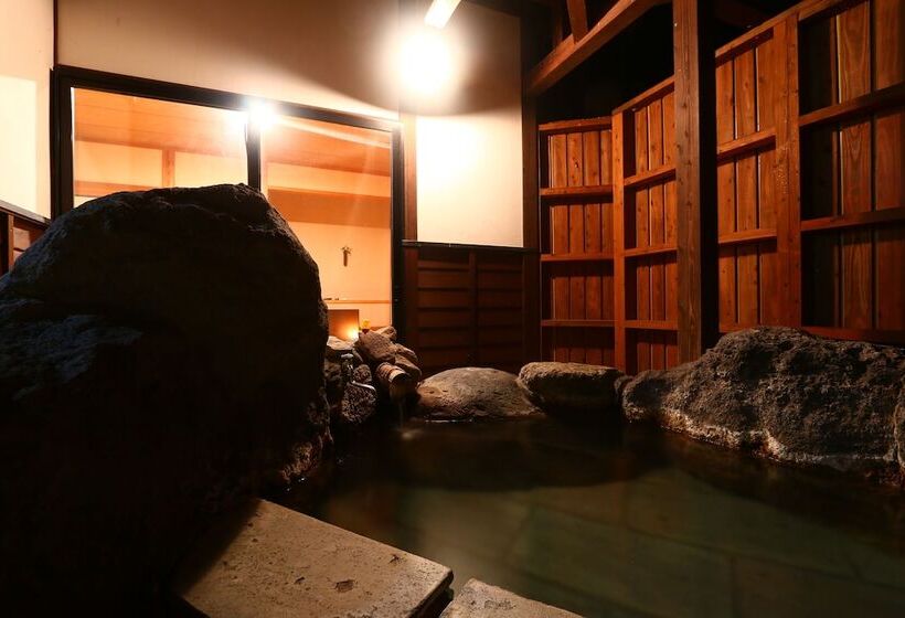 חדר אקונומי, Yamakawa Zenzo