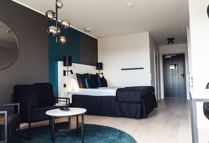 标准工作室, Sky Hotel City Apartments