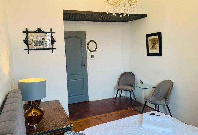 Standard room with outdoor bath, Boutique Apartments U Rolanda, Mikulášské Náměstí